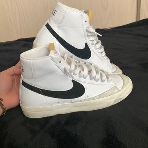 Nike Blazers | Size 8 |